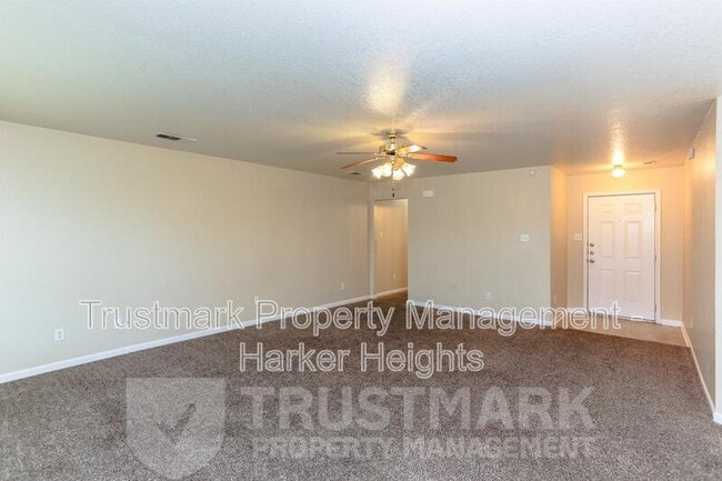 Building Photo - 3907 Deputy Dr