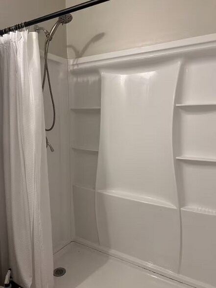 Building Photo - 6362 Valhalla Dr