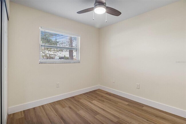 Building Photo - 4087 Vana Dr