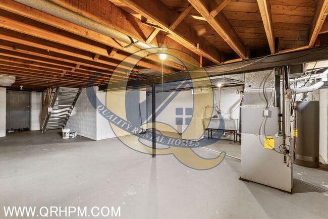 Building Photo - MOVE IN SPECIAL!!! - 1/2 OFF FIRST MONTH'S RENT - SIDE BY SIDE DUPLEX