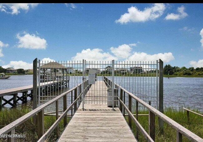 HOA DOCK - 2083 Holden Beach Rd SW
