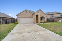Building Photo - 13908 Mcarthur Dr