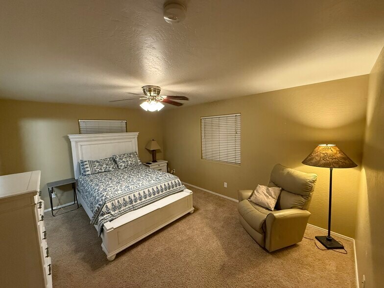 Building Photo - 3800 S Wagon Trl