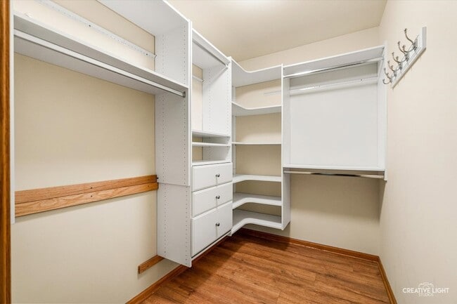 Building Photo - 920 Fairfax Ct