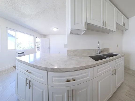 Building Photo - "Cozy 1-Bedroom Gem in San Bernardino – Perfect for Your Next Chapter!"