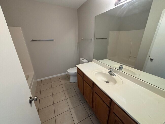 Building Photo - 1419 Bodie Dr