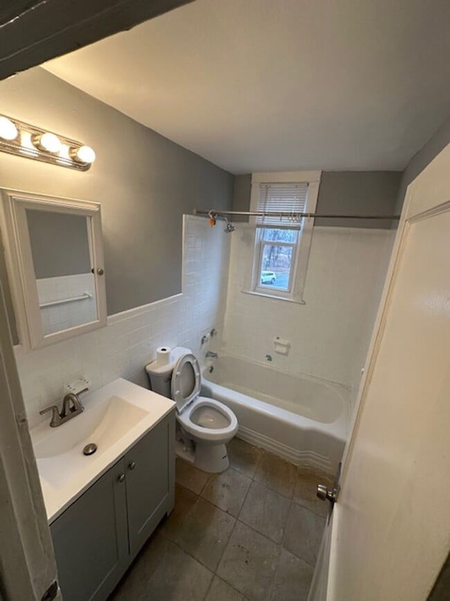 Building Photo - 6731 Haverford Ave