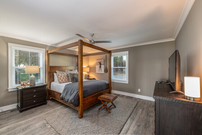 Building Photo - Lake Norman Playaway