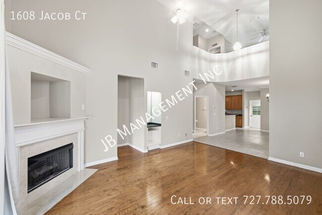 Building Photo - 1608 Jacob Ct