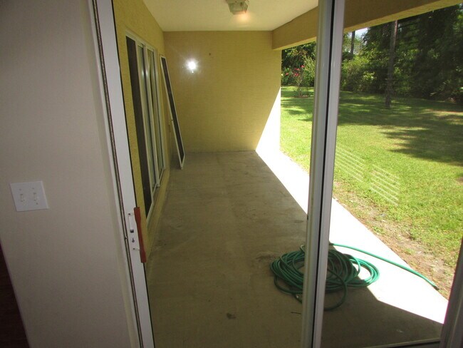 Building Photo - Large Indian Trails Single Family Home