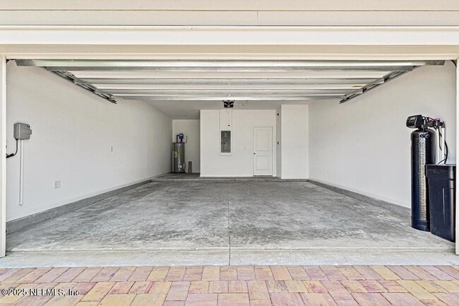 Building Photo - 355 Miromar Lk Dr