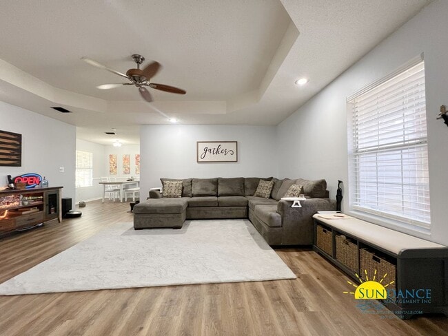 Building Photo - 3 Bedroom Home in Waterford Estates in Mary Esther!