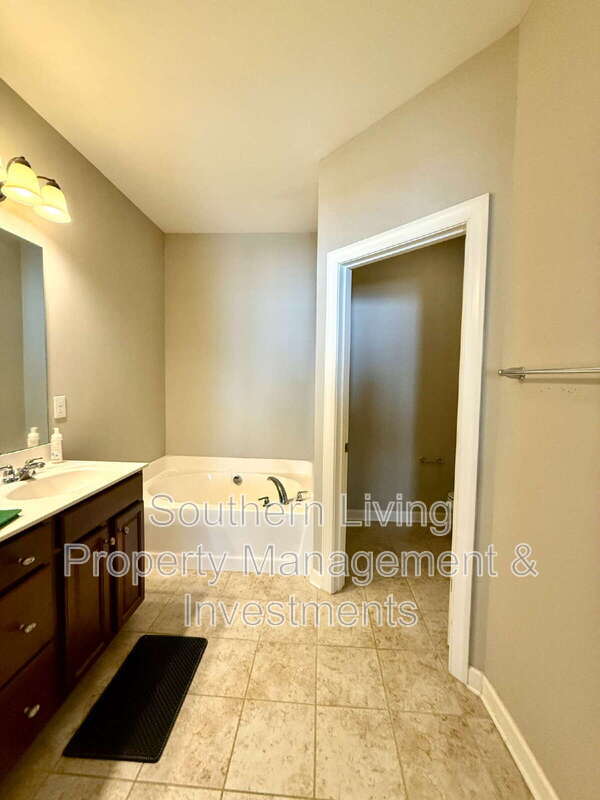 Building Photo - 11410 Felizzano Pl