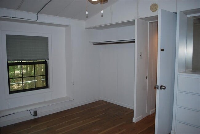 Building Photo - 5712 Woodrow Ave