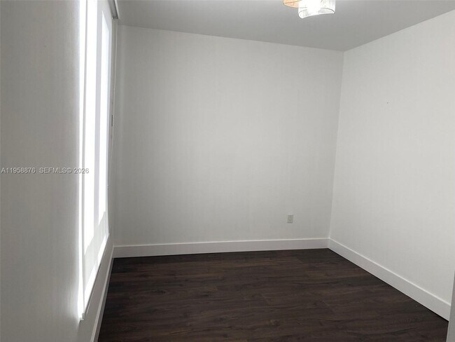 Building Photo - 6430 NW 104th Path