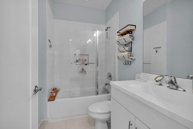 Building Photo - 9712 Celtic Sea Ln