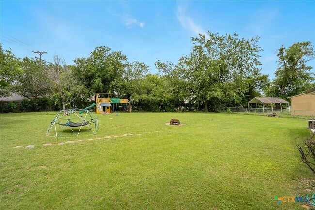 Building Photo - 4301 Brian Dr