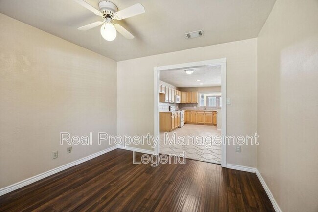 Building Photo - 1312 Goodwin Dr