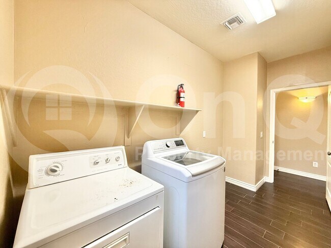 Building Photo - 16111 W Winslow Dr
