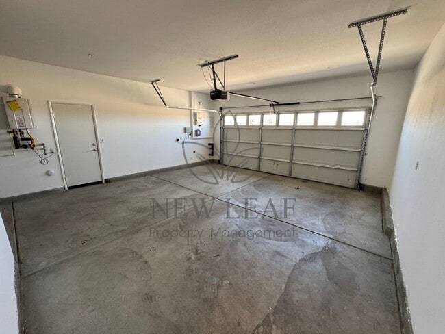 Building Photo - 10599 Topaz Ave