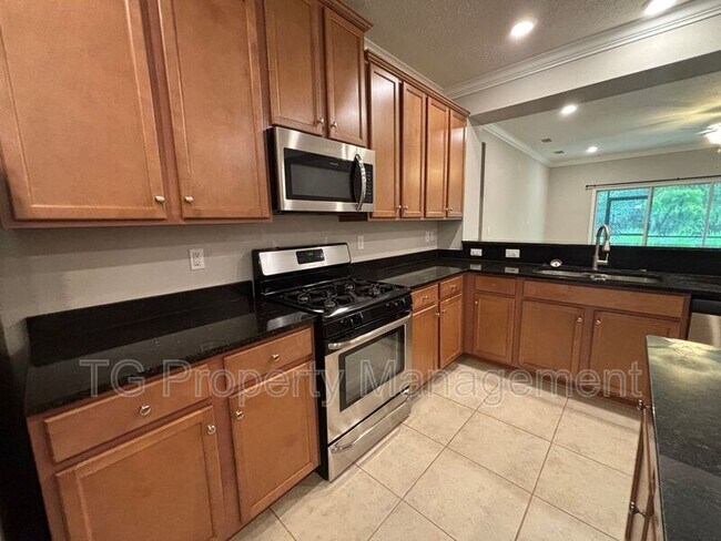 Building Photo - 99 Athens Dr