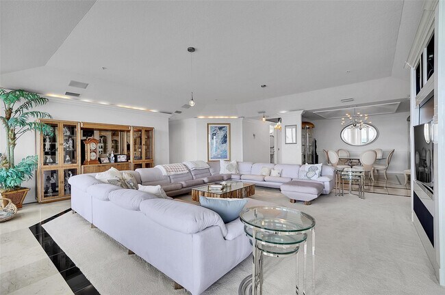 Building Photo - 6001 N Ocean Dr