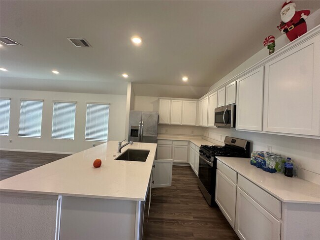 Building Photo - 5111 Winslow Grv Dr