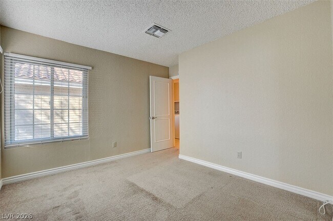 Building Photo - 2302 Fairbourne Way