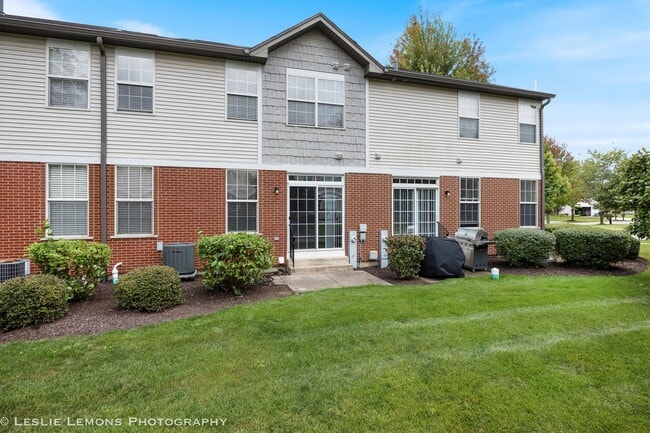 Building Photo - 24022 Walnut Cir