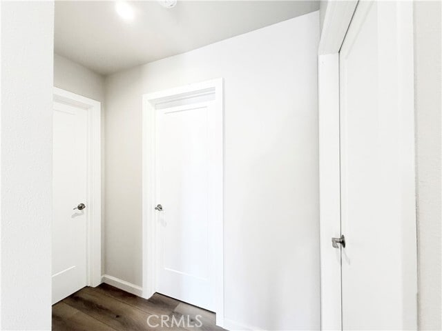 Building Photo - 401 W Erna Ave