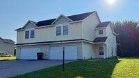 Building Photo - 2456-2456 Millview