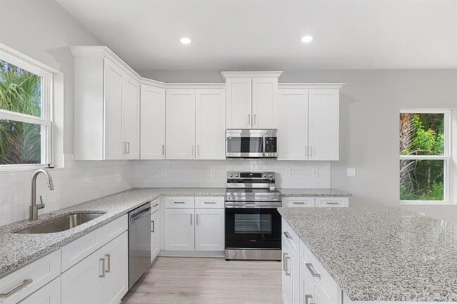 Building Photo - 573 Joy Haven Dr