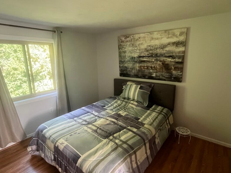 Building Photo - 78 Tideview Dr