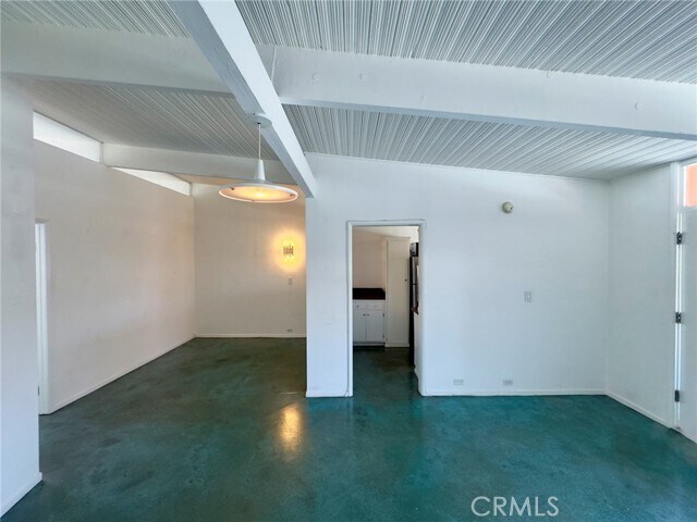Building Photo - 1400 Hayworth Ave