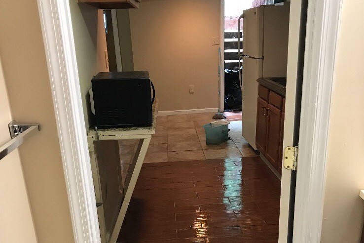 Building Photo - 3522 Greenspring Ave