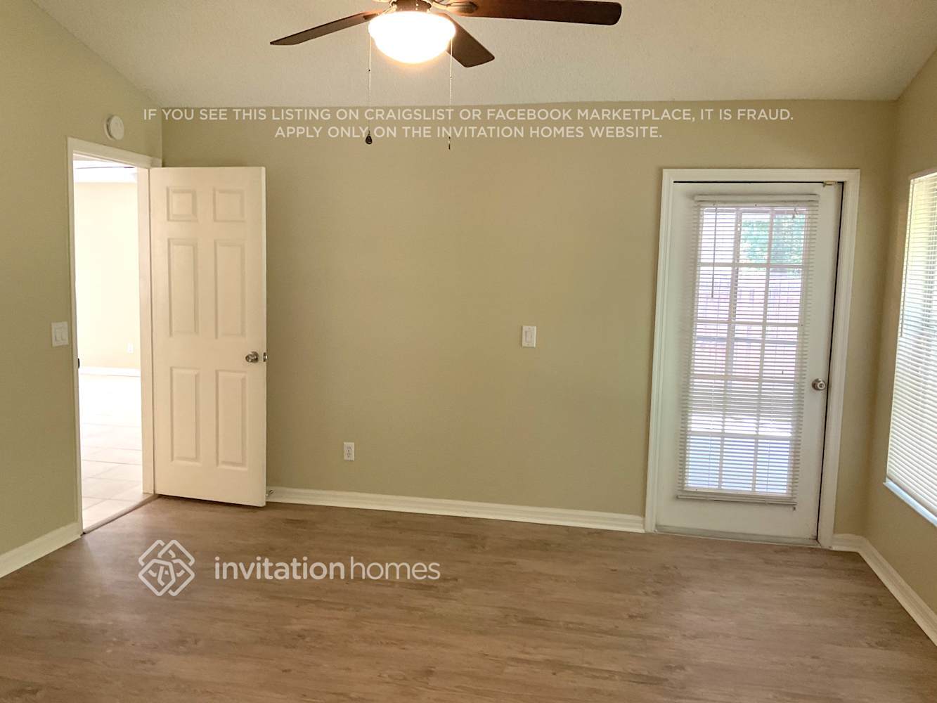 Building Photo - 13835 Valleybrooke Ln