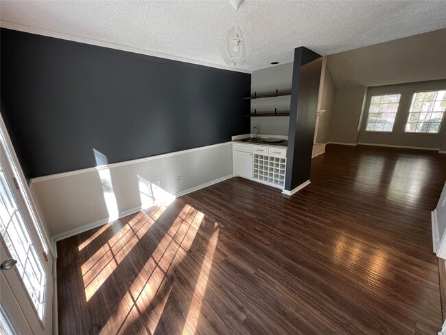 Building Photo - 38 Meadow Cove Dr