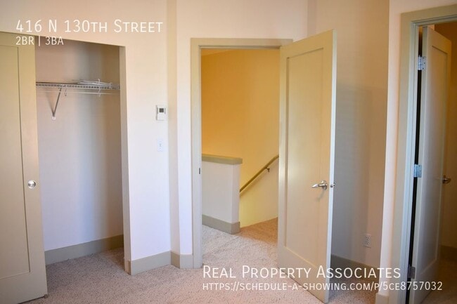 Building Photo - 416 N 130th St