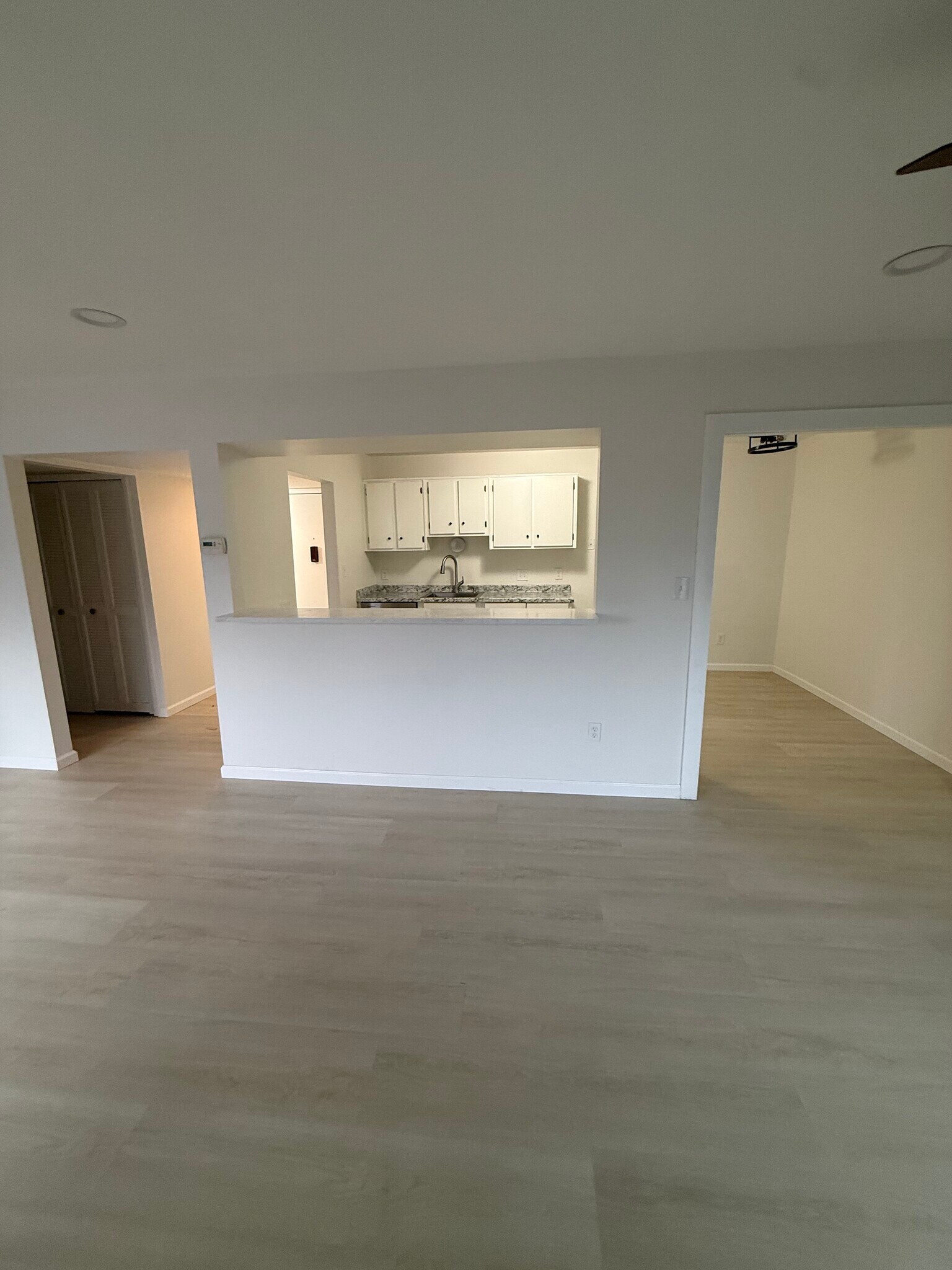 Building Photo - 509 E University Dr