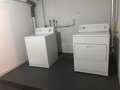 Building Photo - 244 Oakville Ave