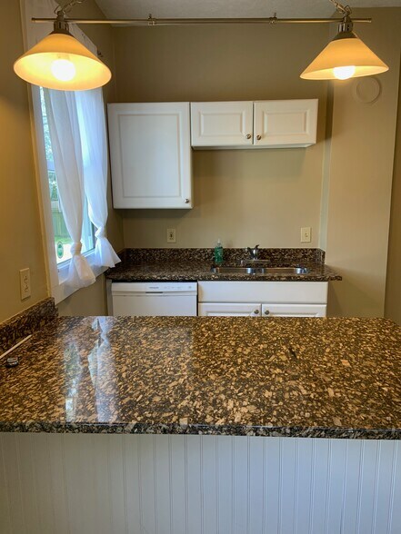 Kitchen - 2414 Indianola Ave