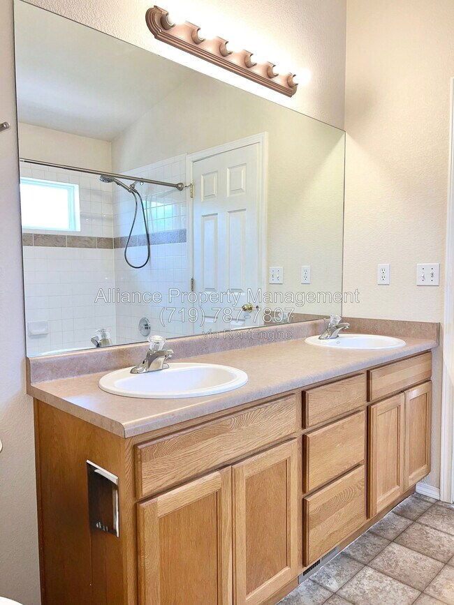 Building Photo - 3836 Packers Point