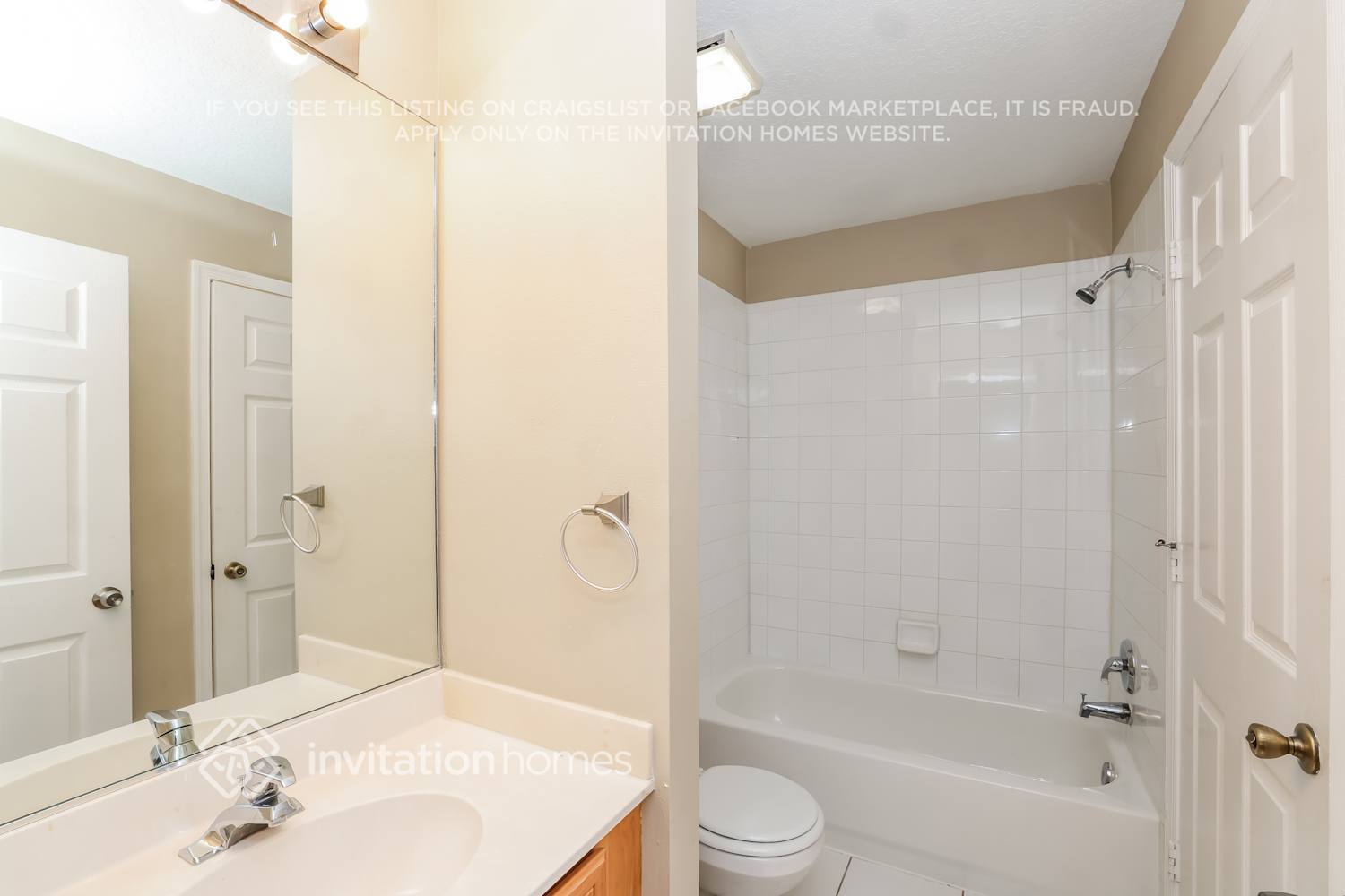 Building Photo - 9814 Porta Leona Ln