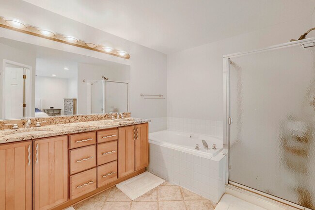 Building Photo - 1526 Almaden Ln