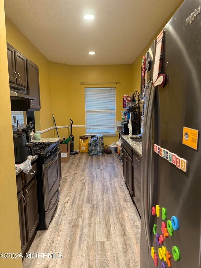Building Photo - 707 Hatchery Ct