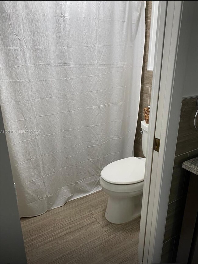 Building Photo - 2625 SE 20th Ct