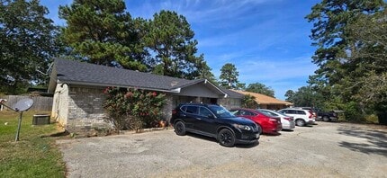 Building Photo - Charming 2-Bedroom Home for Rent – Comfortable & Convenient Living!