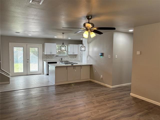 Building Photo - 4200 Oak Country Dr