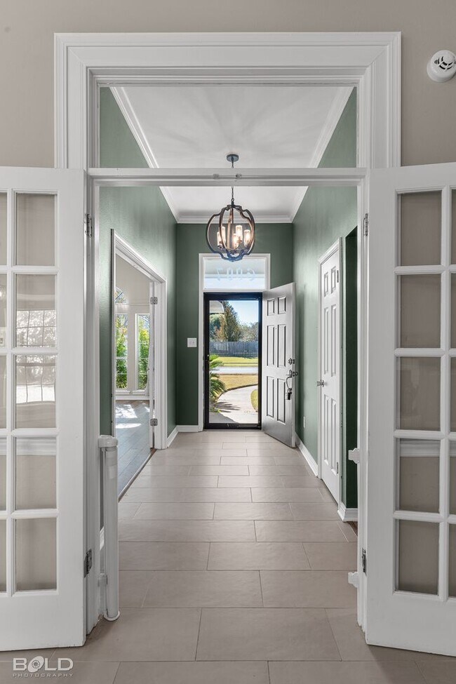 Building Photo - 6007 Cardinal Ln