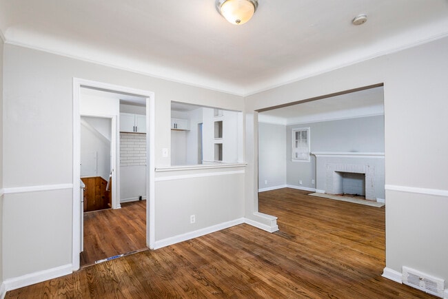 Building Photo - 10724 McKinney St